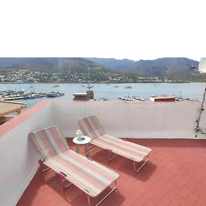 Un Raco A L'alt Emporda El Port De La Selva